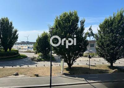 Appartement - 99 m² - 3 pièces