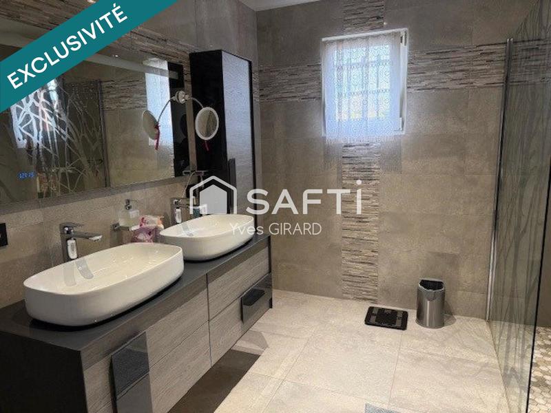 Maison - 150 m² - 5 pièces