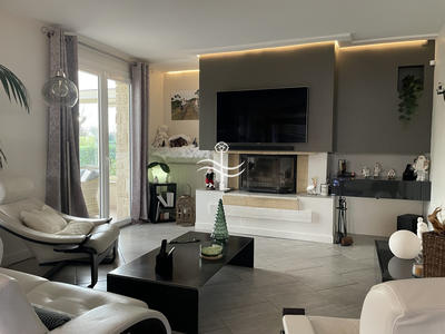 Maison - 165 m² - 7 pièces