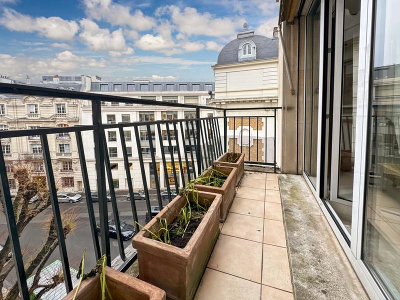 Appartement - 125 m² - 5 pièces