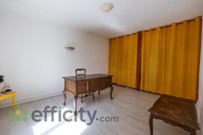 Maison - 90 m² - 3 pièces