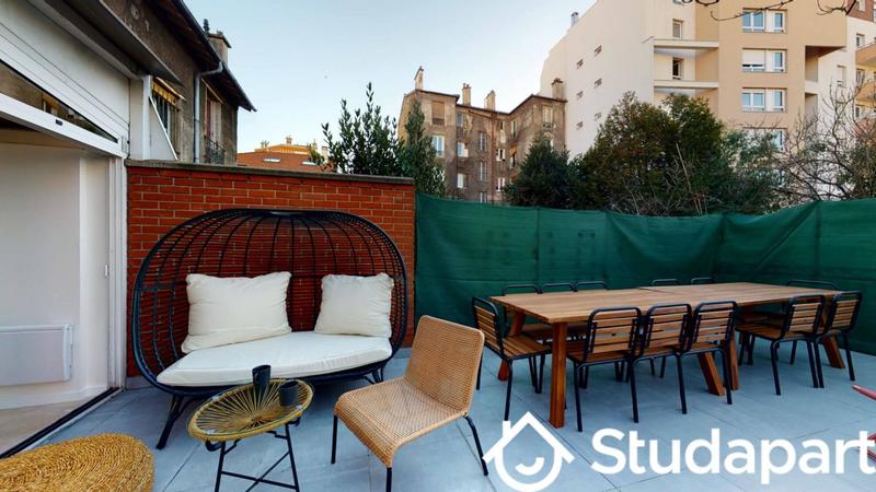 Chambre - 11 m² - 1 pièce