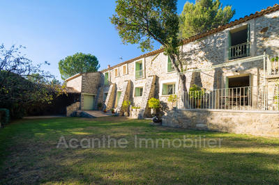 Mas - 298 m² - 8 pièces