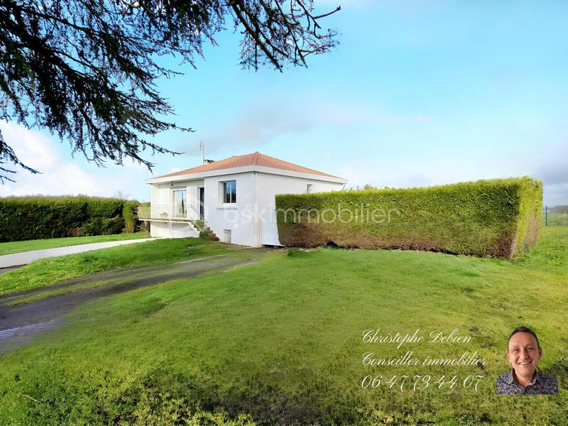 Maison traditionnelle - 108 m² - 5 pièces