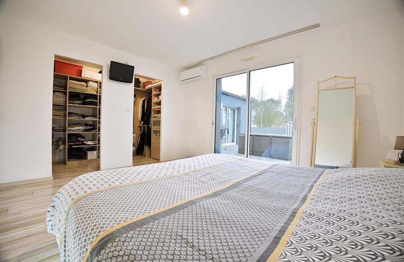 Maison - 180 m² - 7 pièces