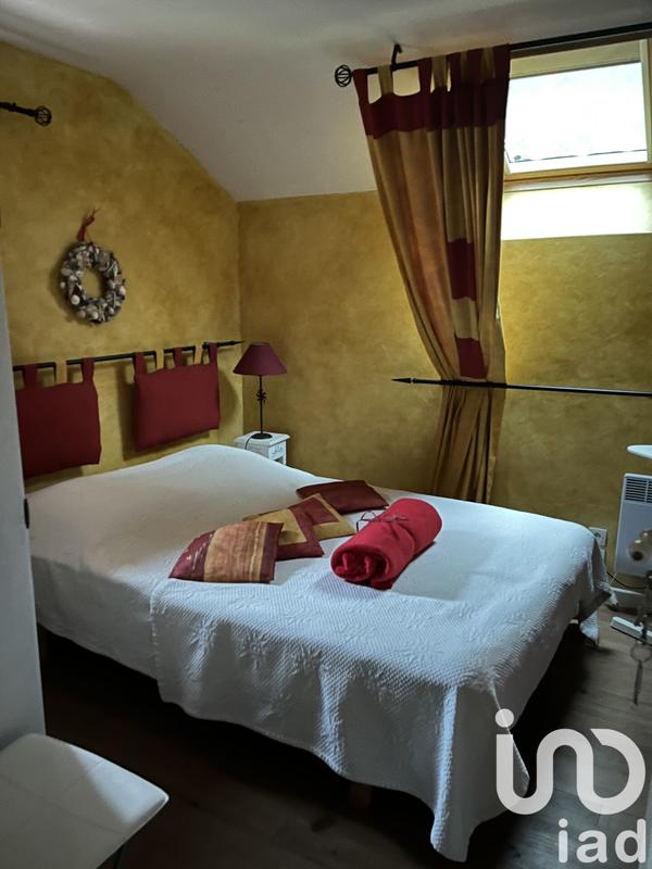 Maison - 200 m² - 7 pièces