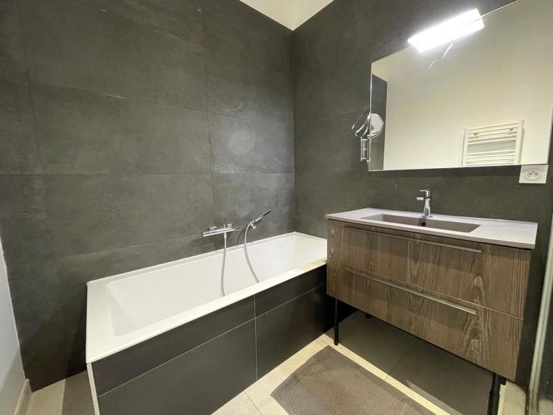 Loft - 82 m² - 4 pièces