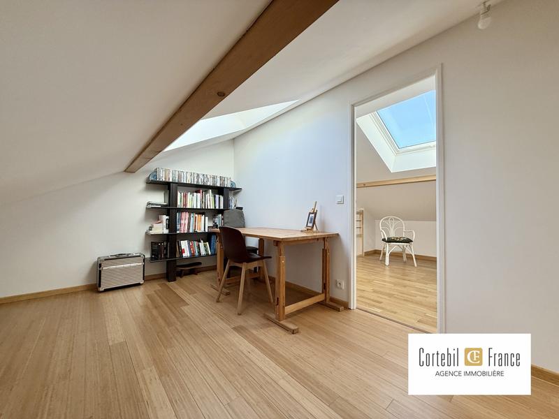 Maison - 193 m² - 5 pièces