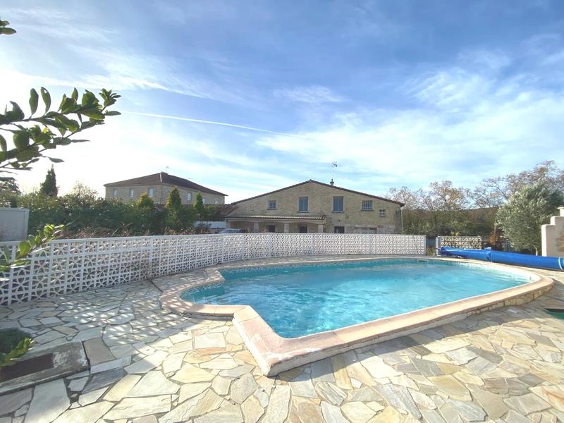 Maison ancienne - 185 m² - 6 pièces