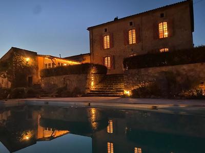 Corps de ferme - 296 m² - 8 pièces