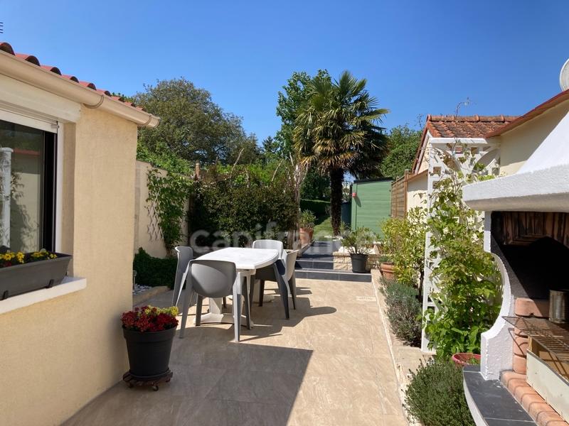 Maison - 92 m² - 5 pièces