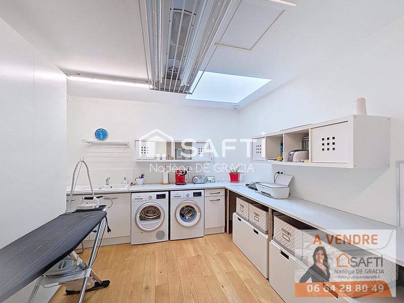 Maison - 265 m² - 6 pièces