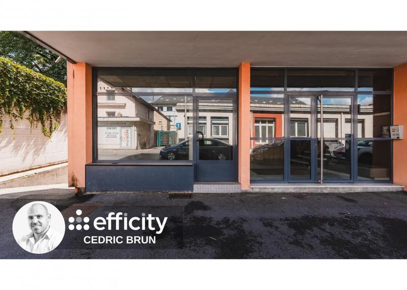 Local d'activité / Entrepôt - 68 m² - 4 pièces