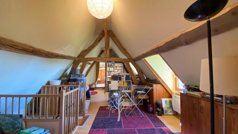 Maison - 200 m² - 8 pièces