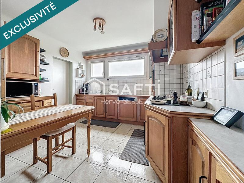 Appartement - 80 m² - 4 pièces