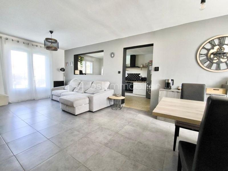 Maison traditionnelle - 135 m² - 6 pièces