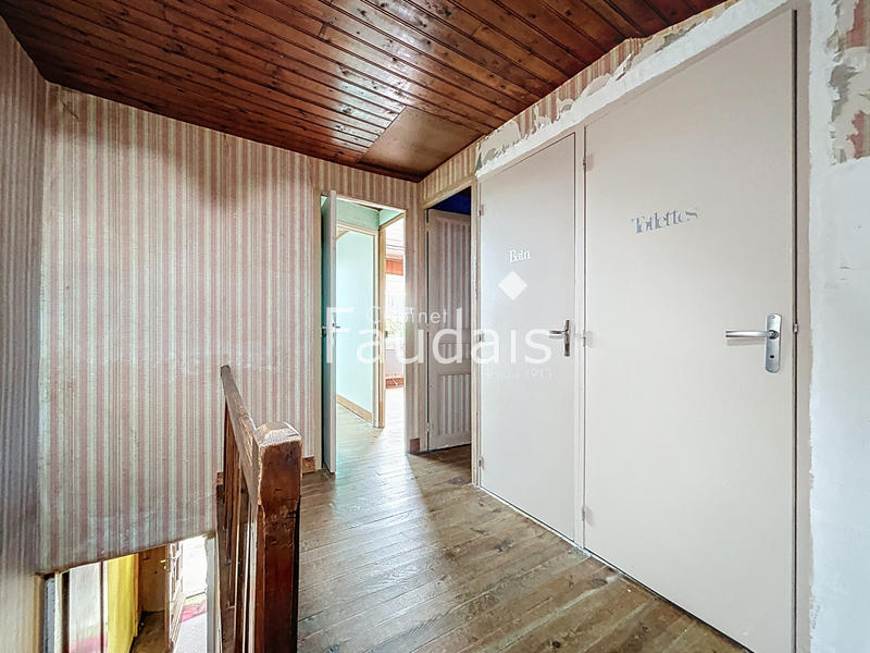 Maison - 111 m² - 6 pièces