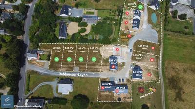 Terrain de lotissements - 795 m²