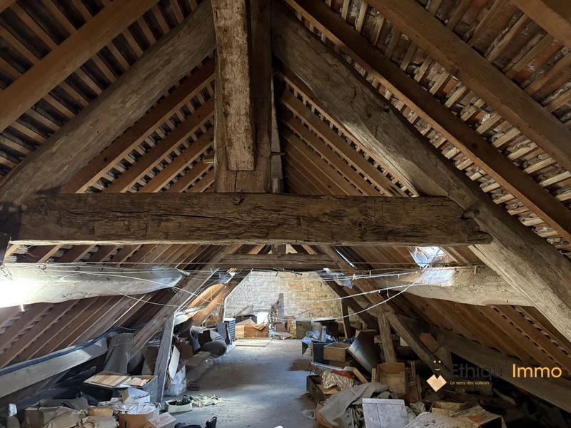 Maison - 202 m² - 8 pièces