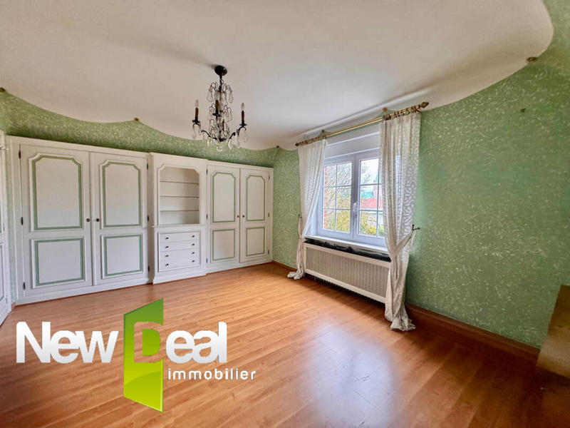 Maison - 183 m² - 7 pièces