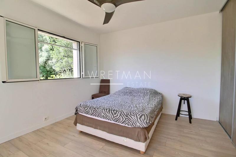 Villa - 225 m² - 6 pièces