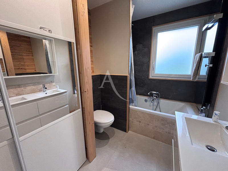 Maison - 170 m² - 6 pièces