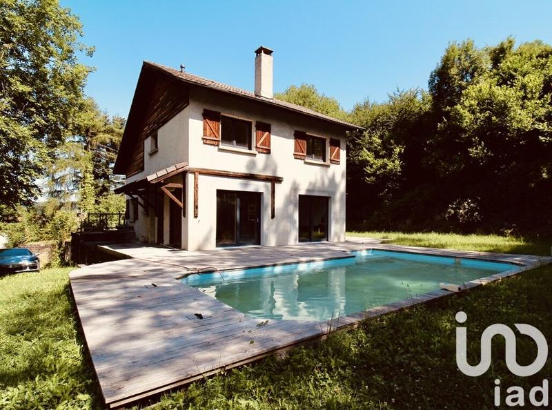 Maison - 147 m² - 6 pièces