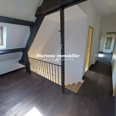 Maison - 178 m² - 9 pièces