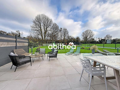 Maison - 181 m² - 8 pièces