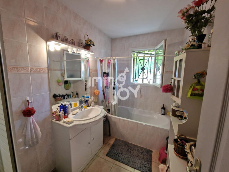 Maison - 145 m² - 6 pièces