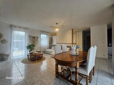 Maison - 120 m² - 5 pièces