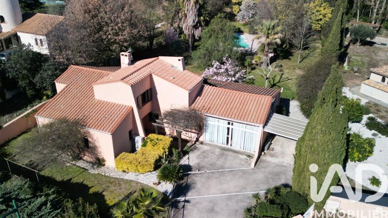 Maison - 150 m² - 5 pièces