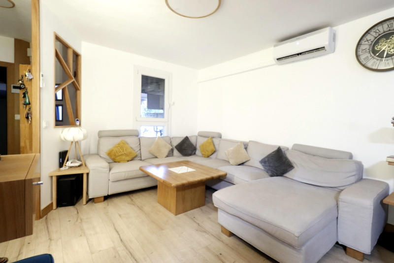 Maison - 81 m² - 5 pièces