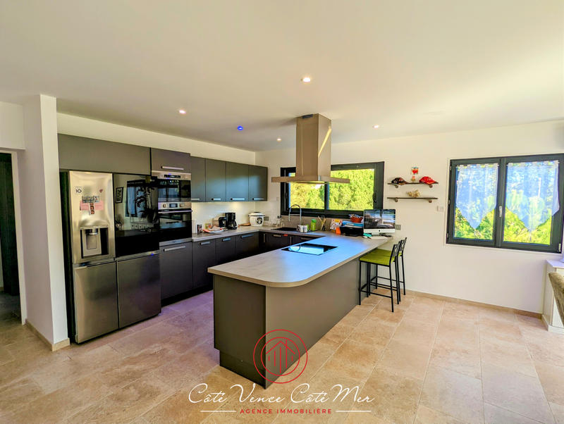 Maison - 160 m² - 6 pièces