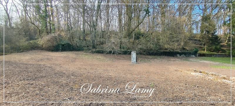 Terrain constructible - 1 676 m²