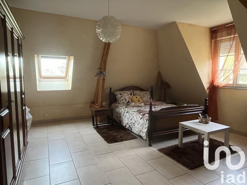 Maison - 200 m² - 7 pièces