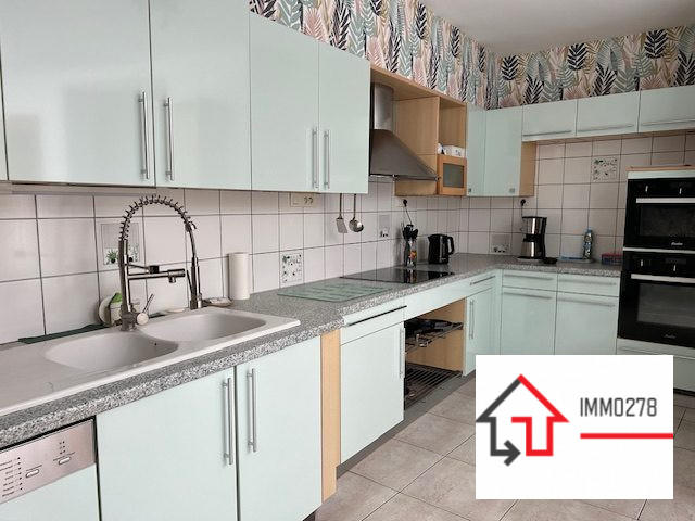 Maison - 232 m² - 7 pièces