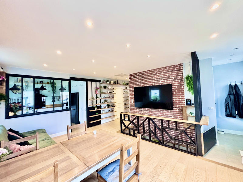 Maison - 185 m² - 6 pièces