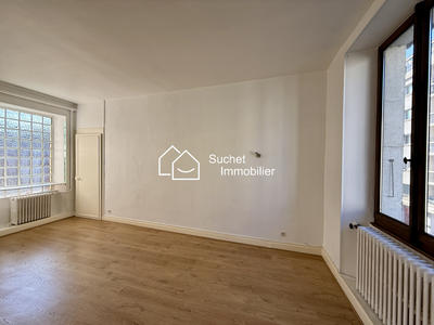 Appartement - 125 m² - 6 pièces