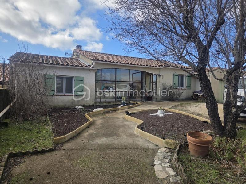 Maison - 99 m² - 4 pièces