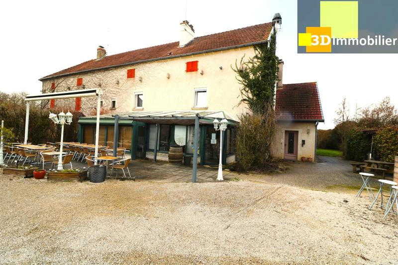 Local commercial - 250 m² - 8 pièces