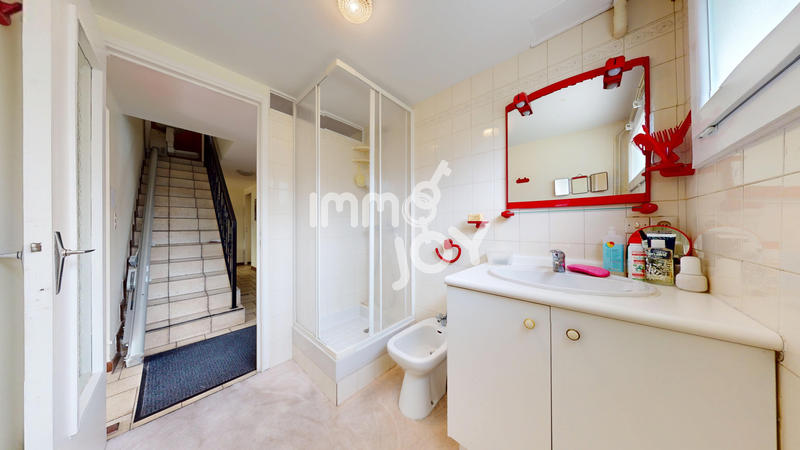 Maison - 164 m² - 6 pièces