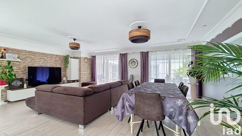 Maison - 195 m² - 6 pièces