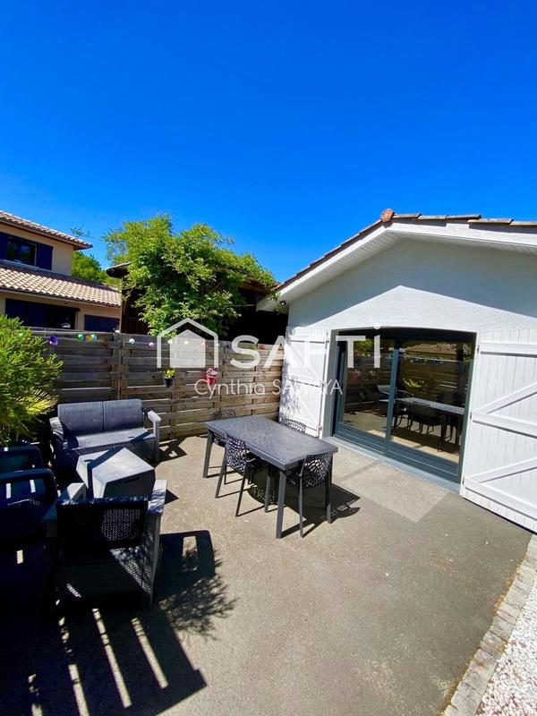 Maison - 180 m² - 7 pièces