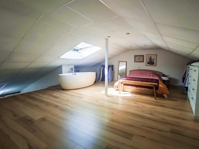 Appartement - 85 m² - 4 pièces