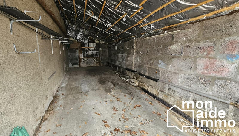 Maison - 94 m² - 5 pièces