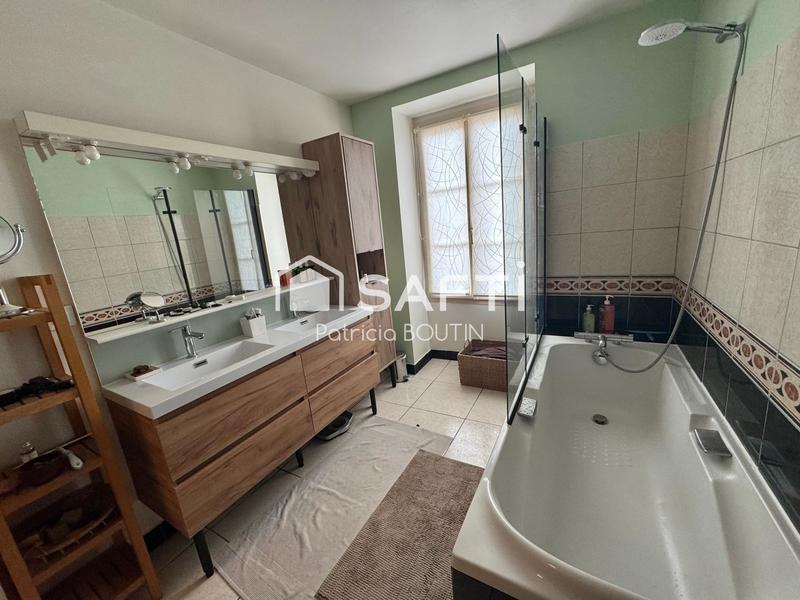 Maison - 133 m² - 6 pièces