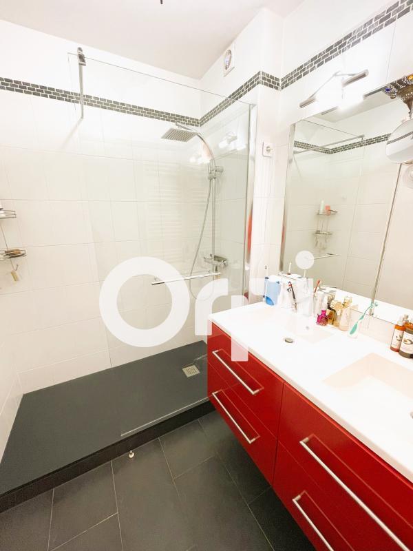 Appartement - 105 m² - 5 pièces