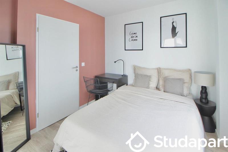 Chambre - 9 m² - 1 pièce