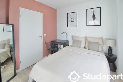 Chambre - 9 m² - 1 pièce